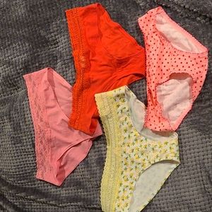 Victoria Secret Hiphugger Set